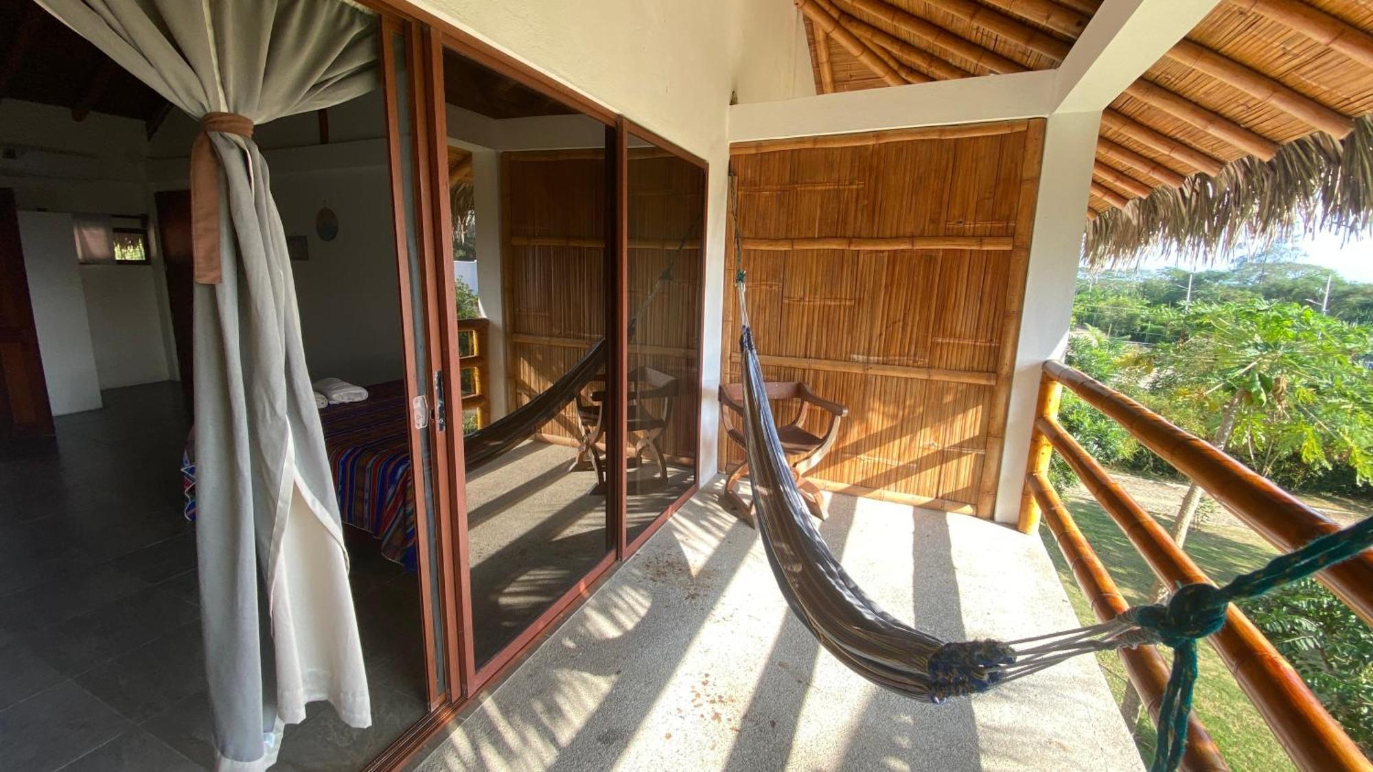Hosteria Guachapeli Las Tunas Bagian luar foto