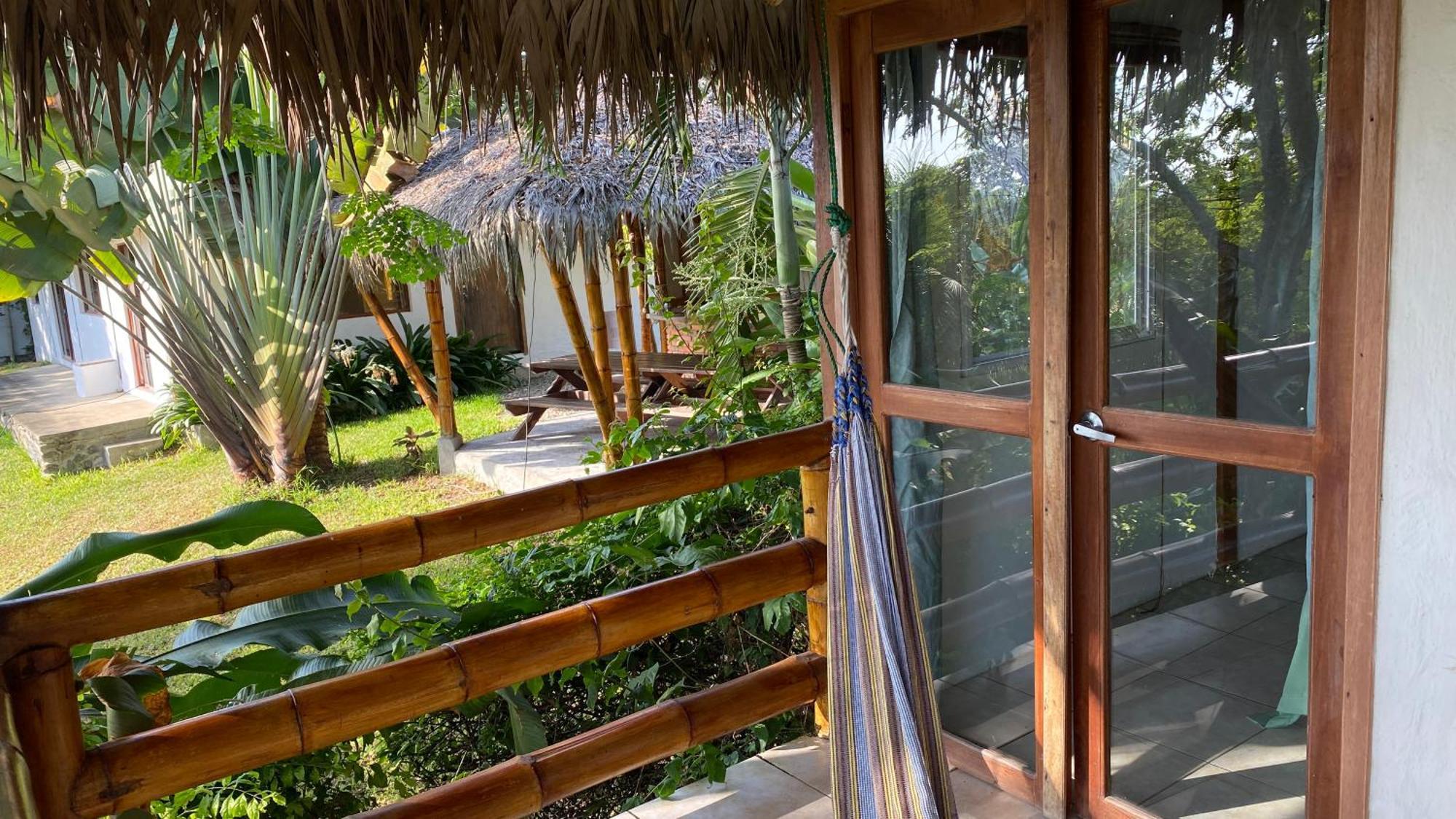 Hosteria Guachapeli Las Tunas Bagian luar foto