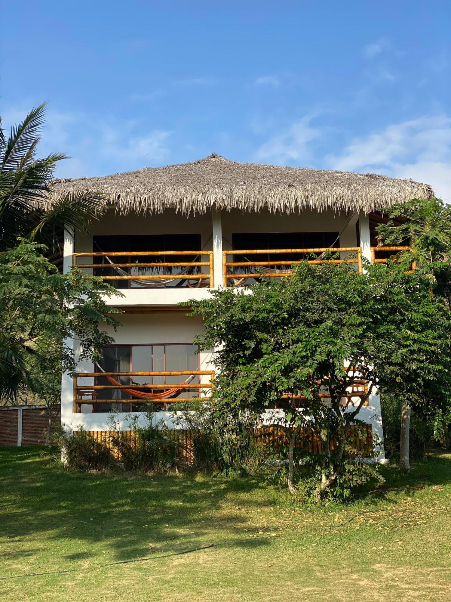 Hosteria Guachapeli Las Tunas Bagian luar foto